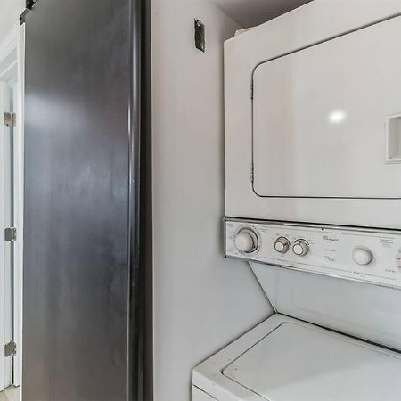 Modern City Ranch 3 Bdrm Family Home Access By Dirt Road Palmdale Exterior foto