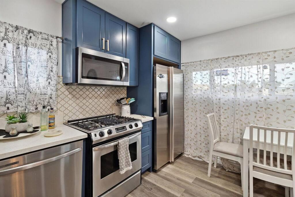 Modern City Ranch 3 Bdrm Family Home Access By Dirt Road Palmdale Exterior foto